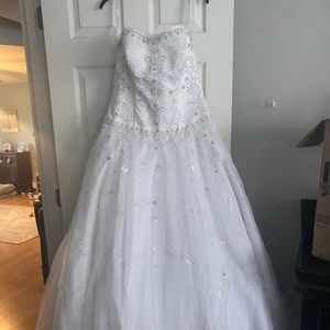 Oleg Cassini Wedding Gown